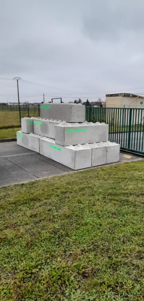 Blocage d'accès blocs béton